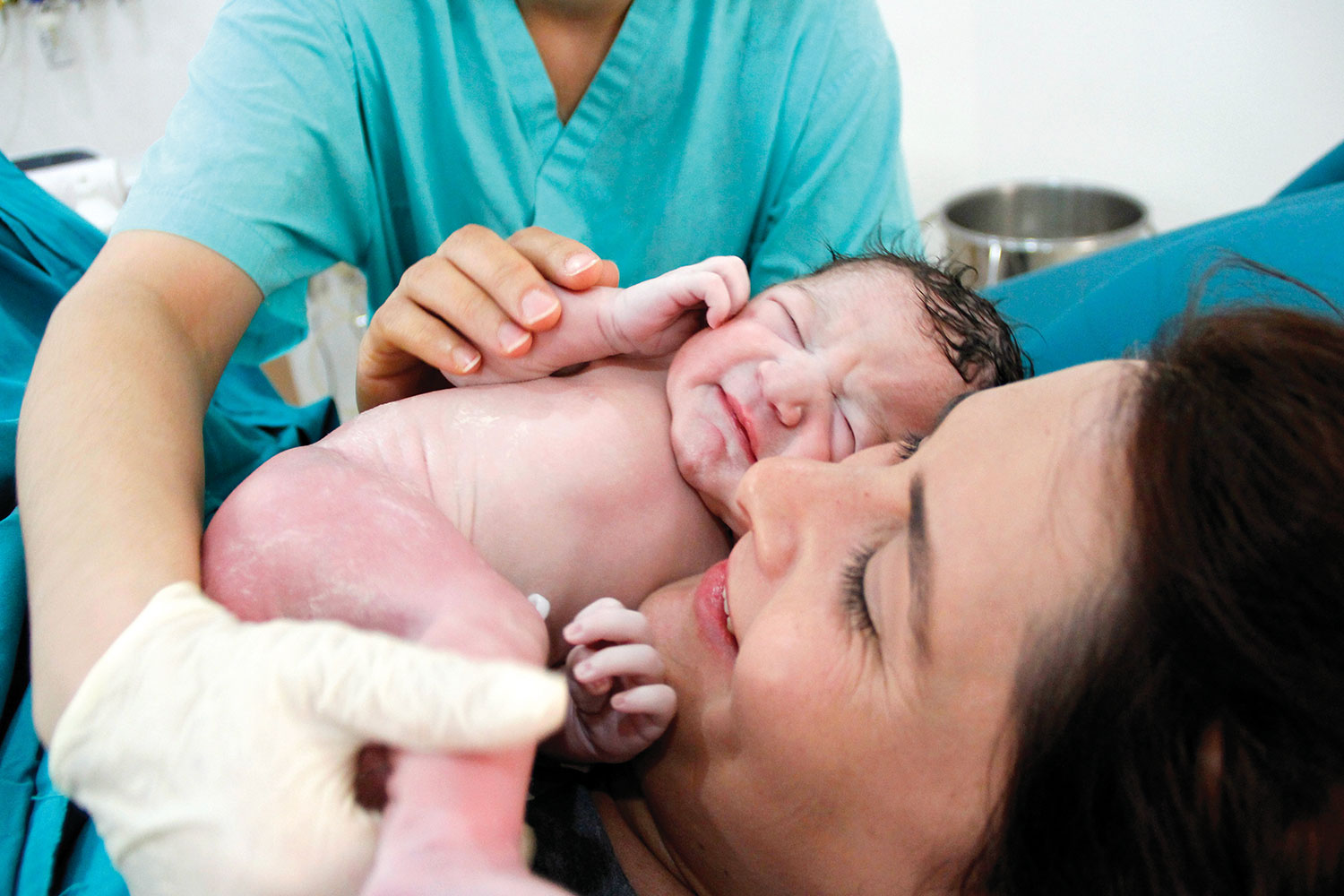 Atención humanizada del parto y nacimiento