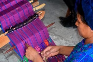 Mujeres tejedoras del Centro Cultural Santa Catarina Palopó