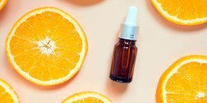 Vitamina C y el ácido hialurónico en nuestra piel