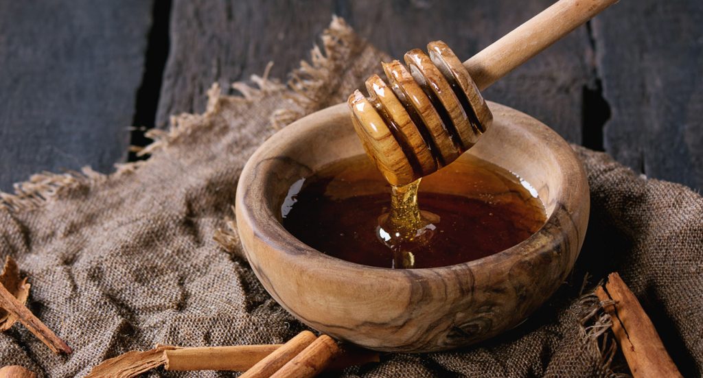 Canela y miel: conoce todos sus beneficios